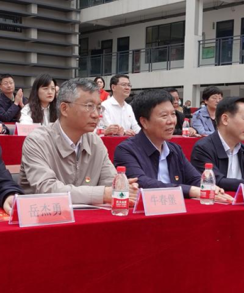 平顶山市科技创新领军人物杨克俊杰出表现报道