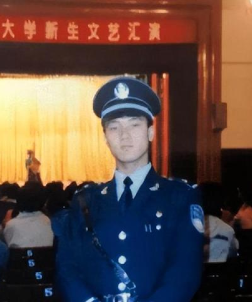 自考路上的坚韧与成功，励志语录与辉煌成就